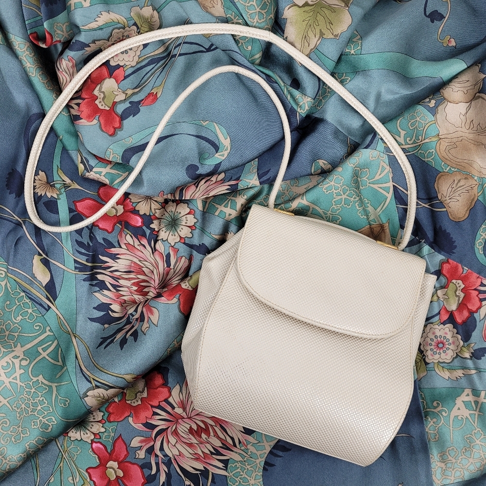 Stuart Weitzman small cream and gold purse